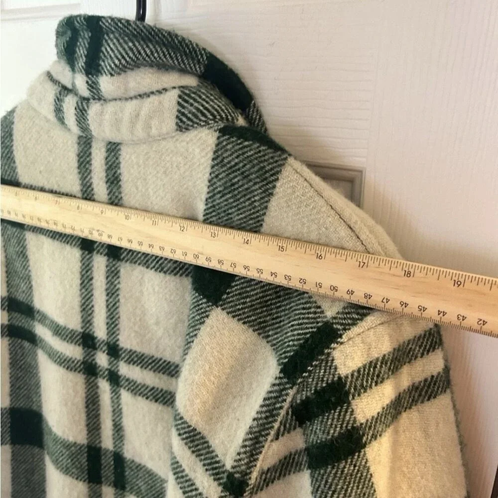 J. Crew excellent 22